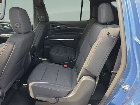 New 2026 Chevrolet Traverse LT w/ Driver Confidence Package FWD image 10