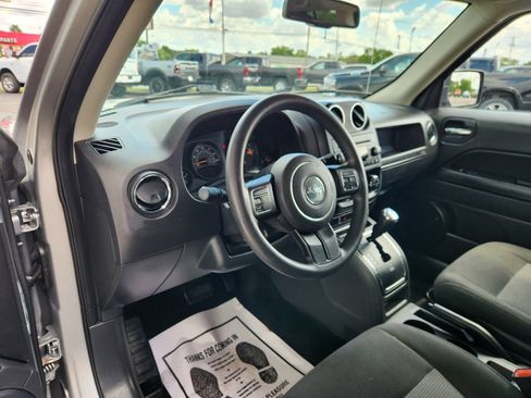 Used 2017 Jeep Patriot Sport w/ Power Value Group AWD/4WD image 21
