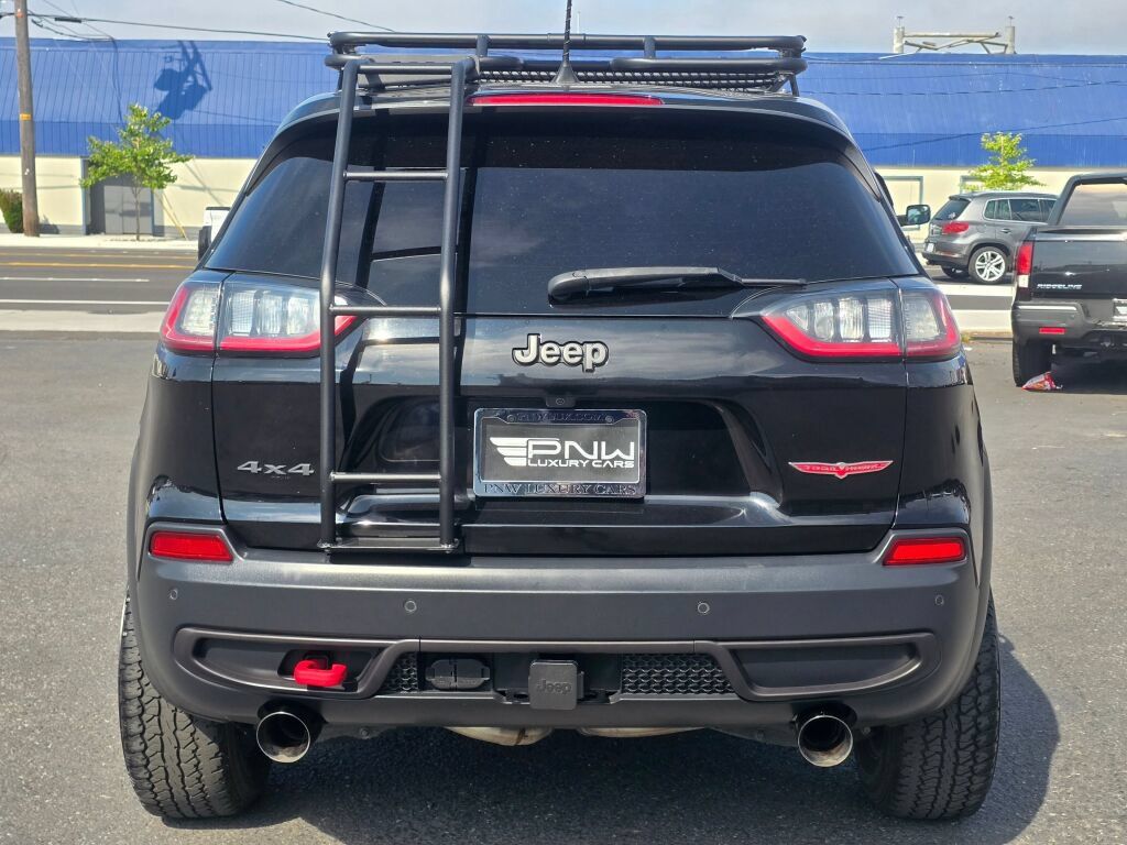 Used 2019 Jeep Cherokee Trailhawk AWD/4WD image 7