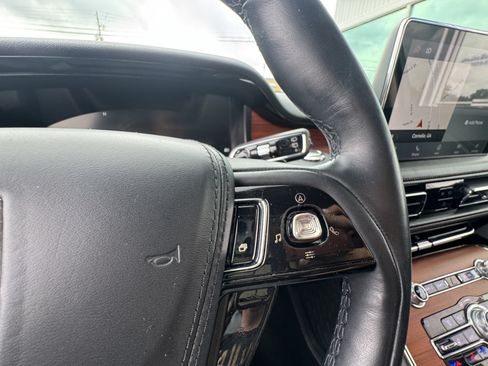 Used 2020 Lincoln Aviator Reserve w/ Equipment Group 202A AWD/4WD image 14