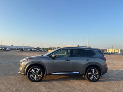 Certified 2023 Nissan Rogue SL w/ SL Premium Package AWD/4WD image 10