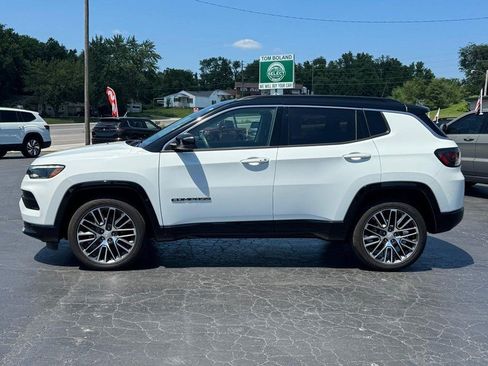 Used 2022 Jeep Compass Limited w/ Elite Group AWD/4WD image 4