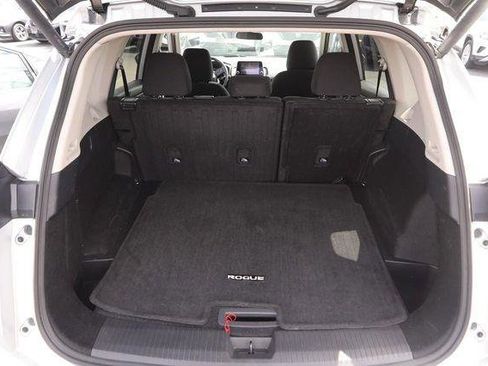 Used 2025 Nissan Rogue SV AWD/4WD image 7