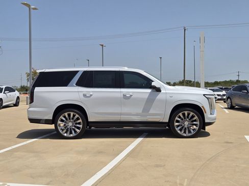New 2026 Cadillac Escalade Platinum Luxury w/ LPO, Radiant Package AWD/4WD image 7