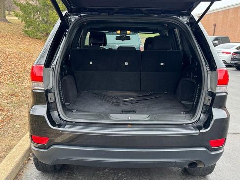 Used 2014 Jeep Grand Cherokee Laredo w/ Security & Convenience Group image 9