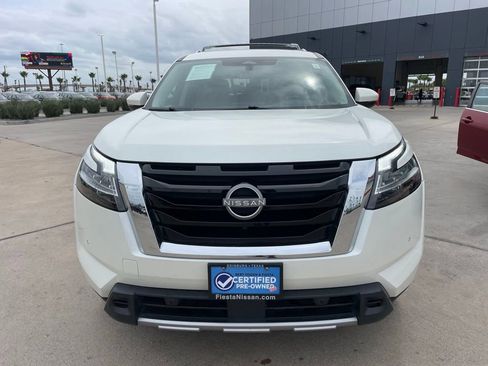Certified 2023 Nissan Pathfinder Platinum w/ Cargo Package AWD/4WD image 6
