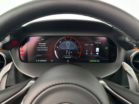 Used 2026 McLaren 750S Spider RWD image 18