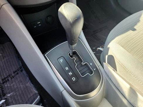 Used 2015 Hyundai Accent GLS image 19