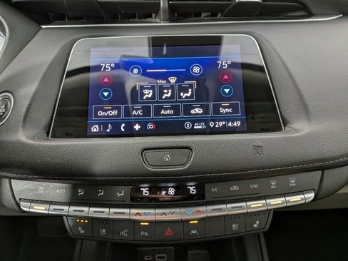 Used 2020 Cadillac XT4 Premium Luxury w/ Enhanced Visibility Package image 21