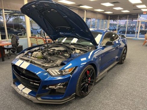 Used 2022 Ford Mustang Shelby GT500 image 1
