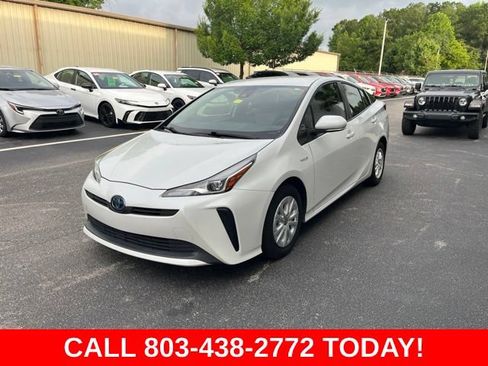 Used 2021 Toyota Prius L Eco FWD image 33