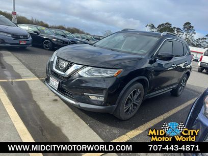 Used 2017 Nissan Rogue SL w/ SL Premium Package