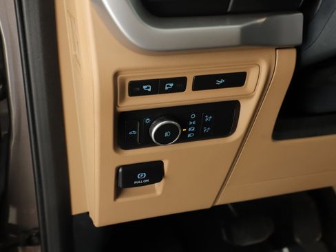 Certified 2022 Ford F150 XLT w/ Equipment Group 302A High image 12