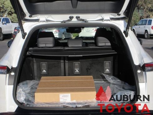 New 2026 Toyota Crown Signia Limited image 4