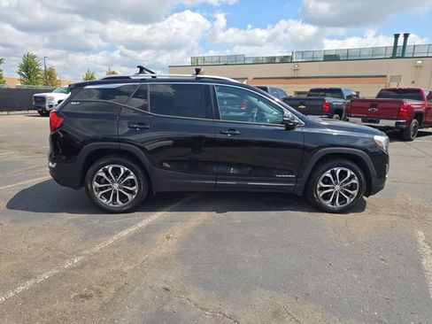 Certified 2018 GMC Terrain SLT w/ Preferred Package AWD/4WD image 9