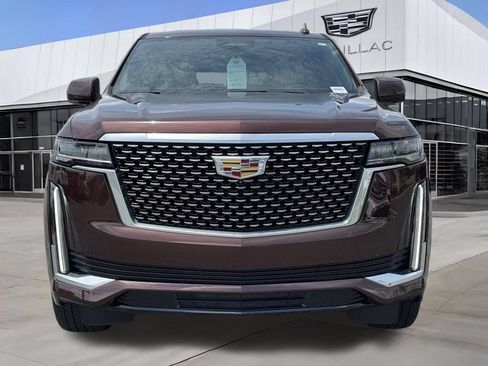 Certified 2023 Cadillac Escalade Premium Luxury w/ LPO, Floor Liner Package AWD/4WD image 4