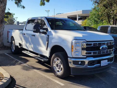 Used 2025 Ford F250 XLT image 8