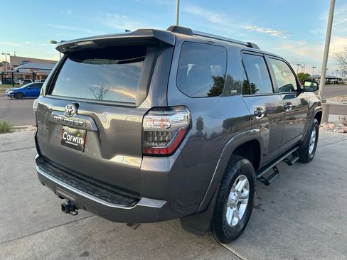 Used 2021 Toyota 4Runner SR5 Premium w/ Moonroof Package AWD/4WD image 9