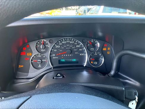 Used 2024 Chevrolet Express 2500 w/ Driver Convenience Package image 23