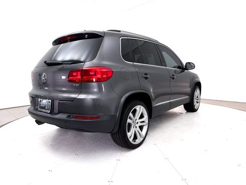 Used 2016 Volkswagen Tiguan SEL FWD image 13