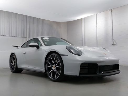 Used 2025 Porsche 911 Carrera T image 9