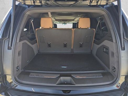 Used 2025 Cadillac Escalade ESV Premium Luxury w/ Touring Package image 16