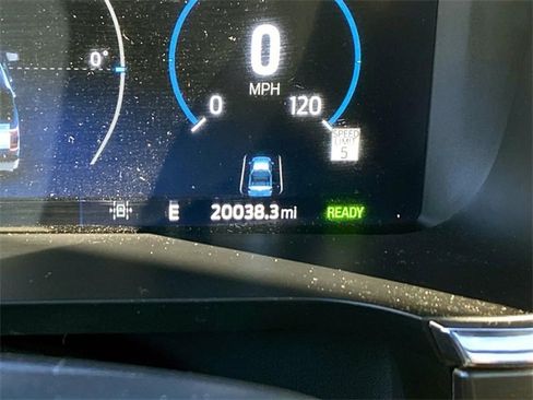 Used 2023 Ford F150 Lariat w/ Max Trailer Tow Package image 39