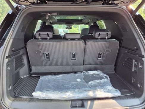 New 2026 Chevrolet Traverse High Country w/ LPO, Floor Liner Package image 29
