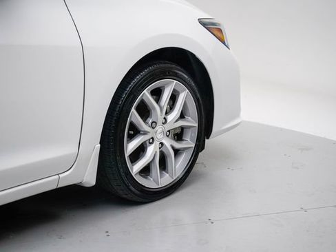 Used 2019 Acura ILX FWD image 6
