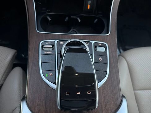 Used 2019 Mercedes-Benz C 300 4MATIC Sedan image 29