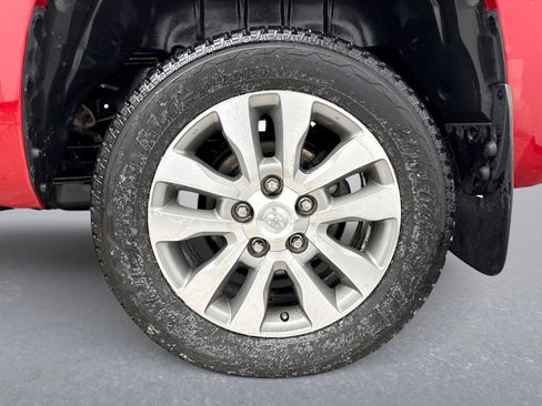 Used 2016 Toyota Tundra Limited image 12