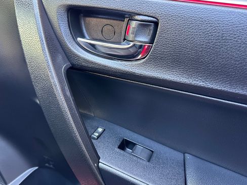 Used 2016 Toyota Corolla S Special Edition FWD image 21