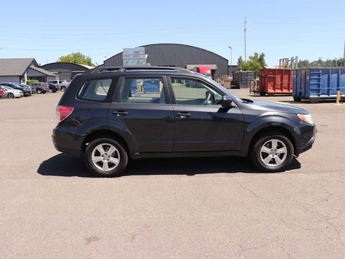 Used 2013 Subaru Forester 2.5X AWD/4WD image 4