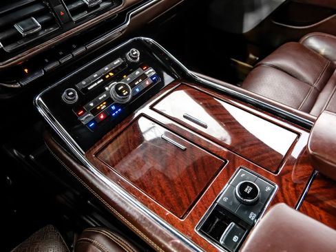 Used 2018 Lincoln Navigator Black Label w/ Cargo Package AWD/4WD image 31