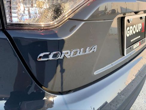 Used 2025 Toyota Corolla LE FWD image 31