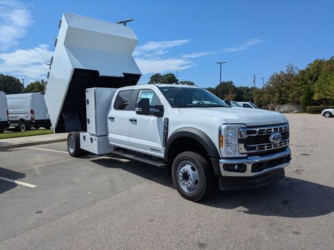 New 2025 Ford F550 XL image 31