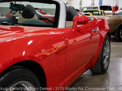 Used 2009 Saturn Sky Red Line RWD image 22