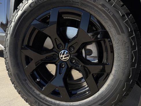 New 2026 Volkswagen Atlas Peak Edition AWD/4WD image 13