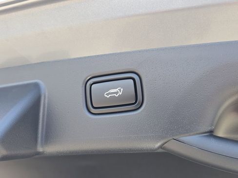 New 2026 Kia Niro EX FWD image 11