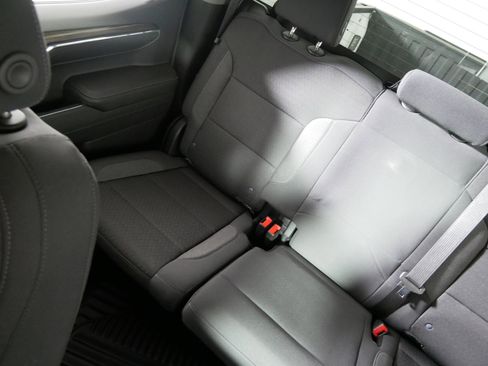 Used 2023 Chevrolet Silverado 1500 LT image 12