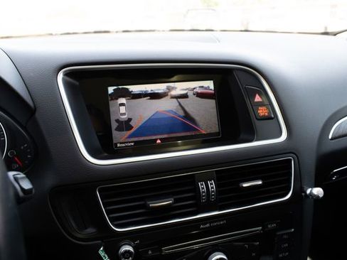 Used 2016 Audi Q5 2.0T Premium Plus w/ Premium Plus Package image 33