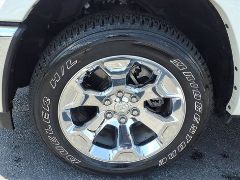 Used 2025 RAM 1500 Big Horn AWD/4WD image 5