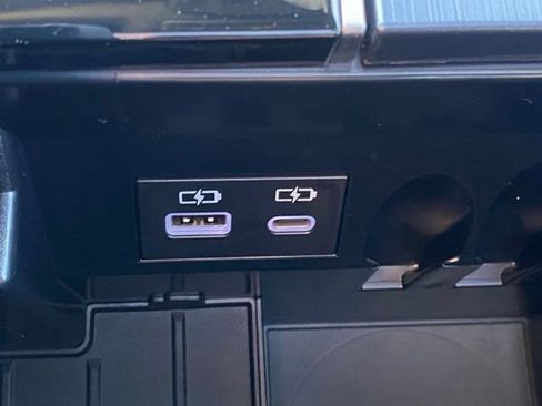 New 2026 Toyota Sequoia Platinum AWD/4WD image 31