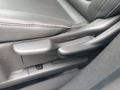 Used 2024 Buick Encore GX Sport Touring image 18