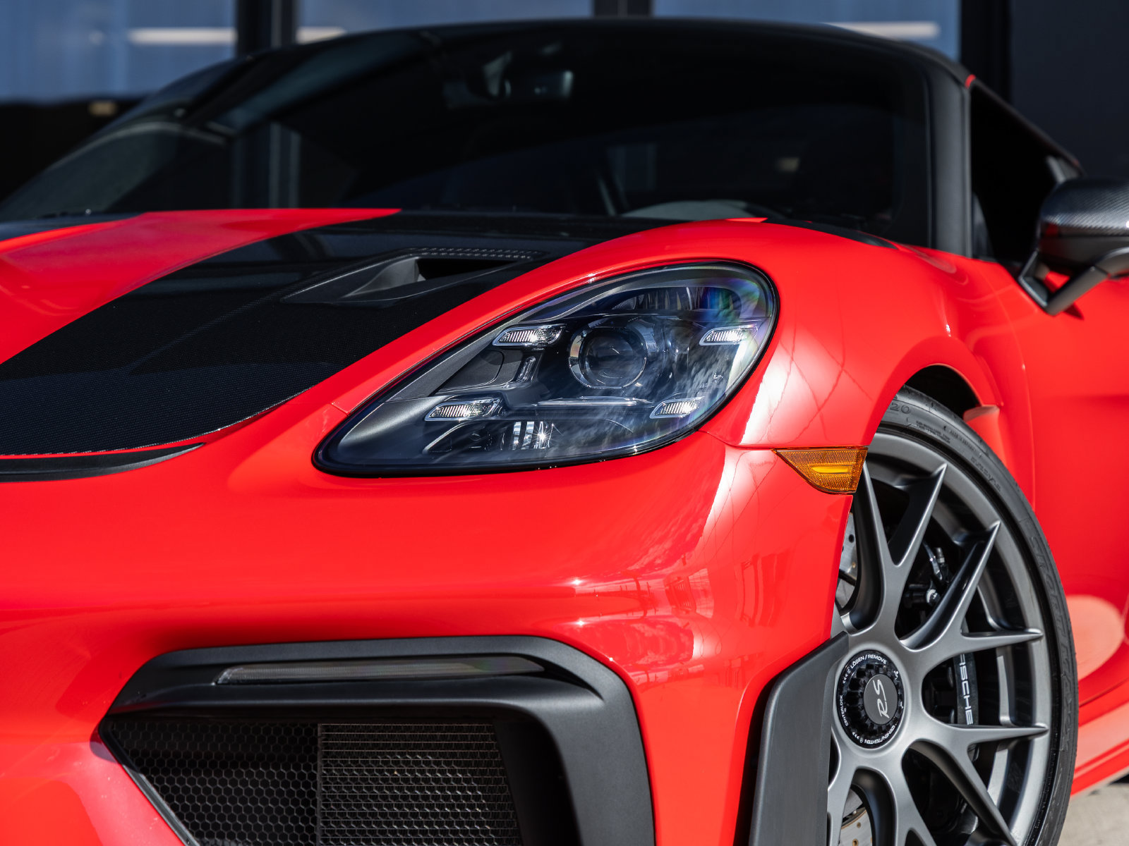 Certified 2025 Porsche 718 Boxster Spyder RS RWD image 20