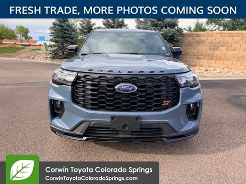 Used 2026 Ford Explorer ST AWD/4WD image 2
