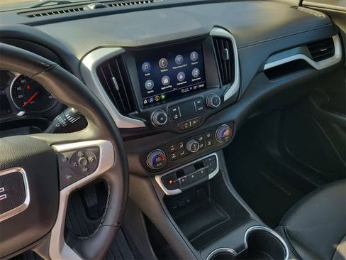 Used 2023 GMC Terrain SLT image 30