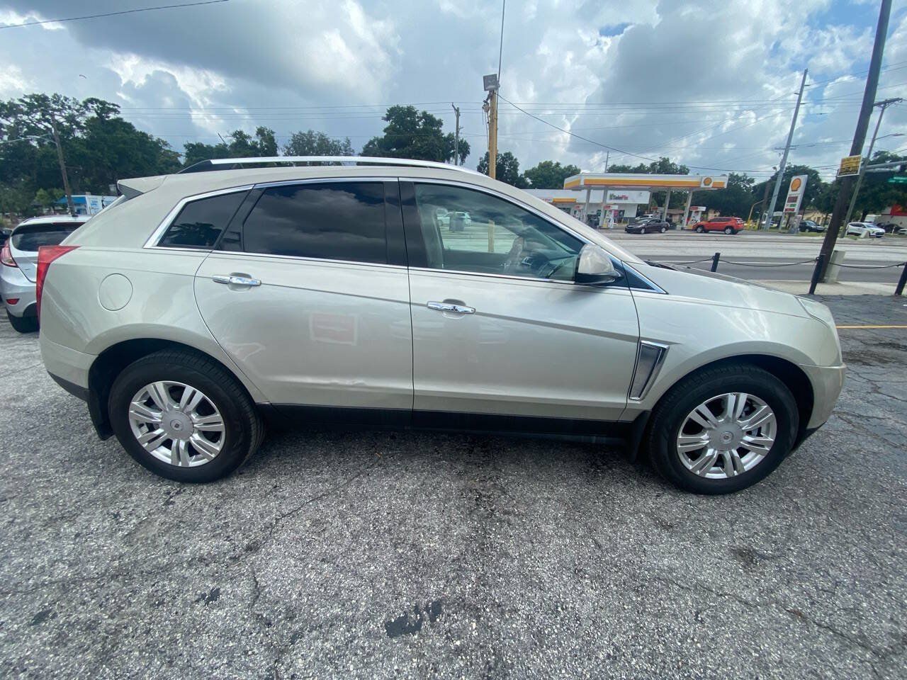Used 2013 Cadillac SRX Luxury FWD image 5