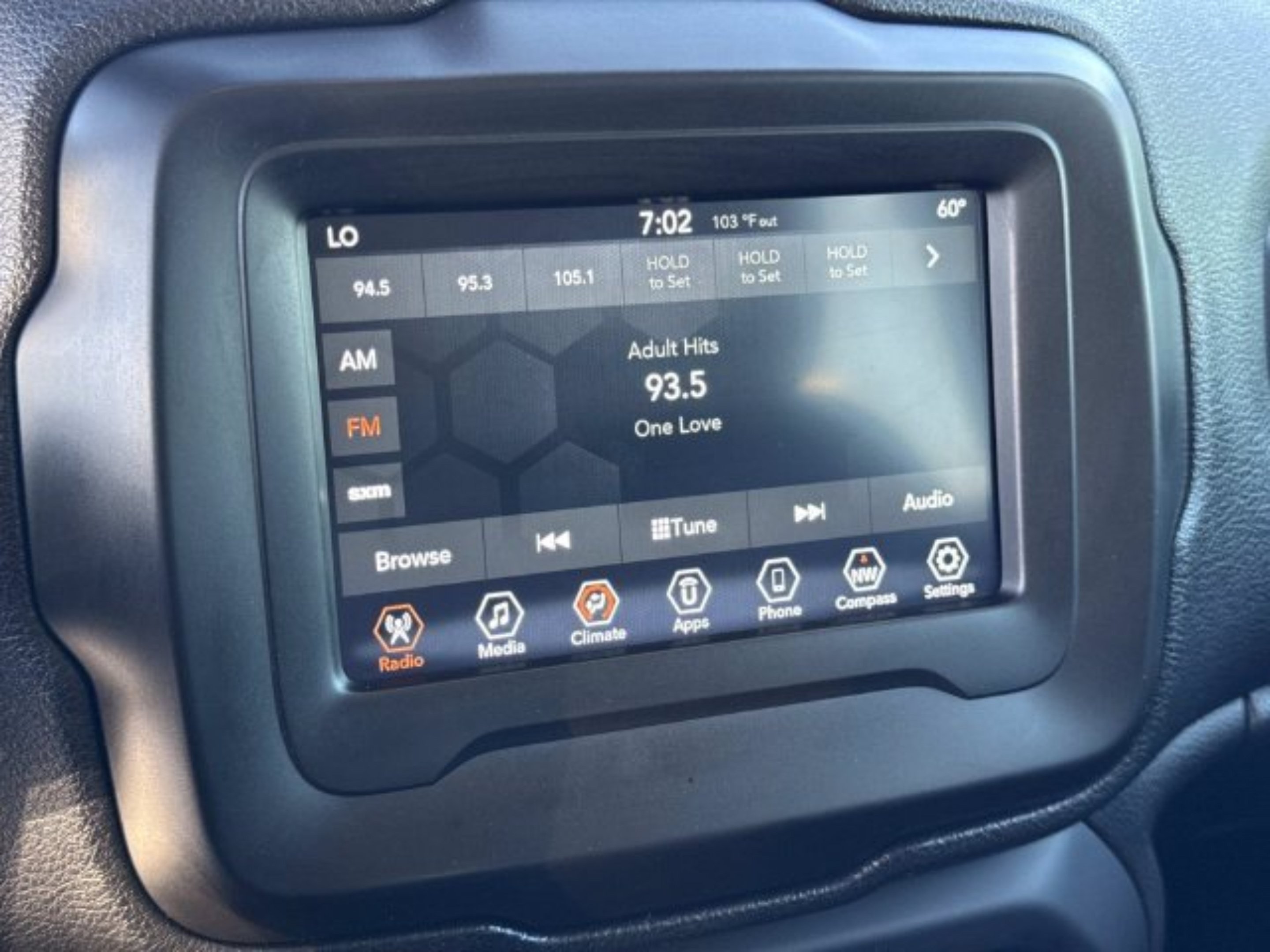 Used 2020 Jeep Renegade Latitude w/ Popular Equipment Group FWD image 14