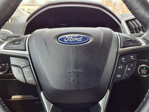 Used 2023 Ford Edge SEL w/ Convenience Package image 16